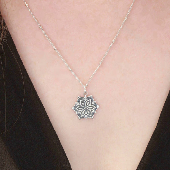 Mandala Double-sided Affirmation Necklace | Gratitude