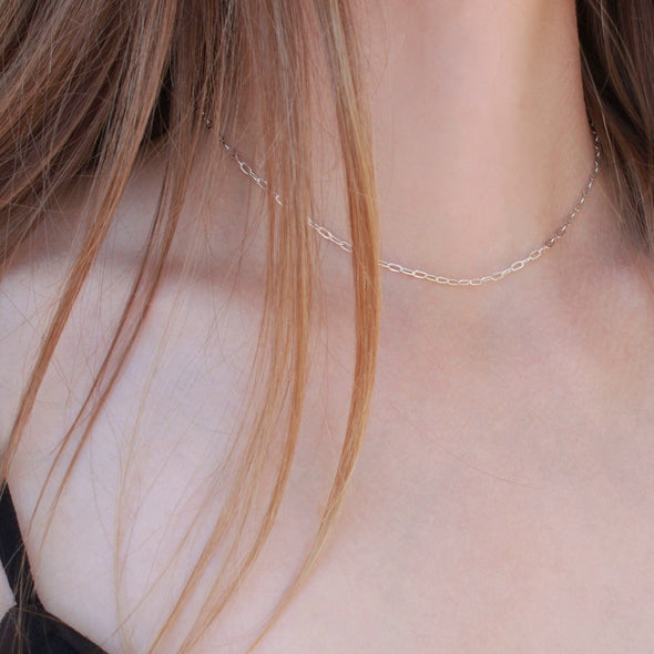 Sterling Silver Cable chain choker on models neck